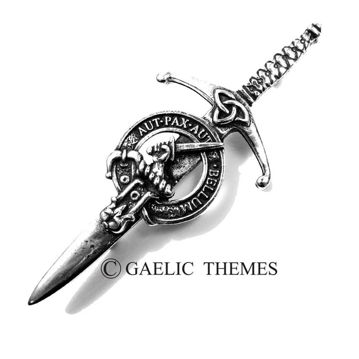 Scottish Family Name Clan Kilt Pin   Grant - MacThomas