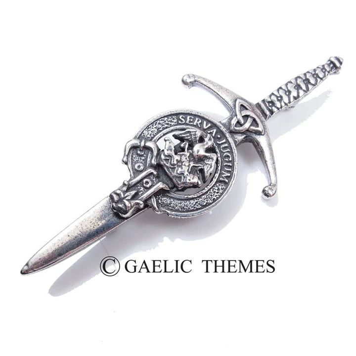 Scottish Family Name Clan Kilt Pin   Grant - MacThomas