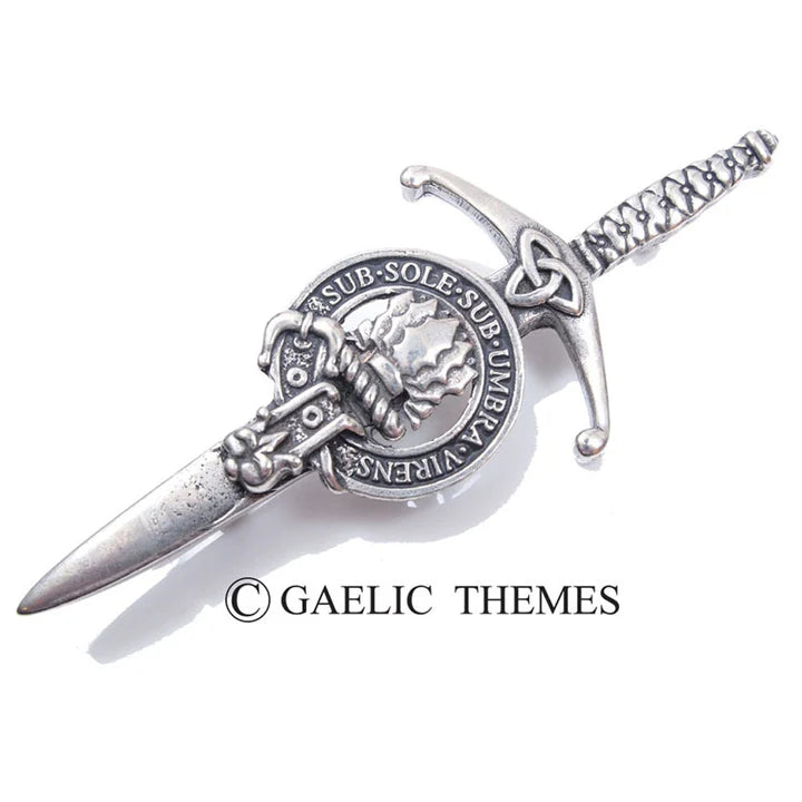 Scottish Family Name Clan Kilt Pin   Grant - MacThomas