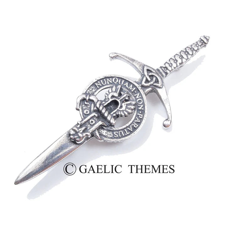 Scottish Family Name Clan Kilt Pin   Grant - MacThomas