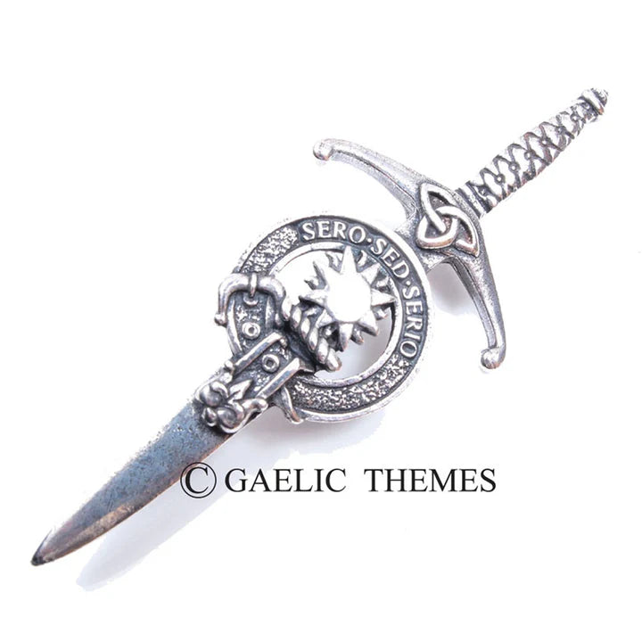 Scottish Family Name Clan Kilt Pin   Grant - MacThomas