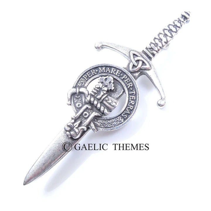 Scottish Family Name Clan Kilt Pin   Grant - MacThomas