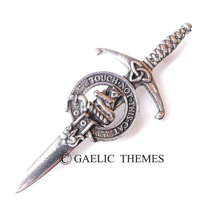 Scottish Family Name Clan Kilt Pin   Grant - MacThomas