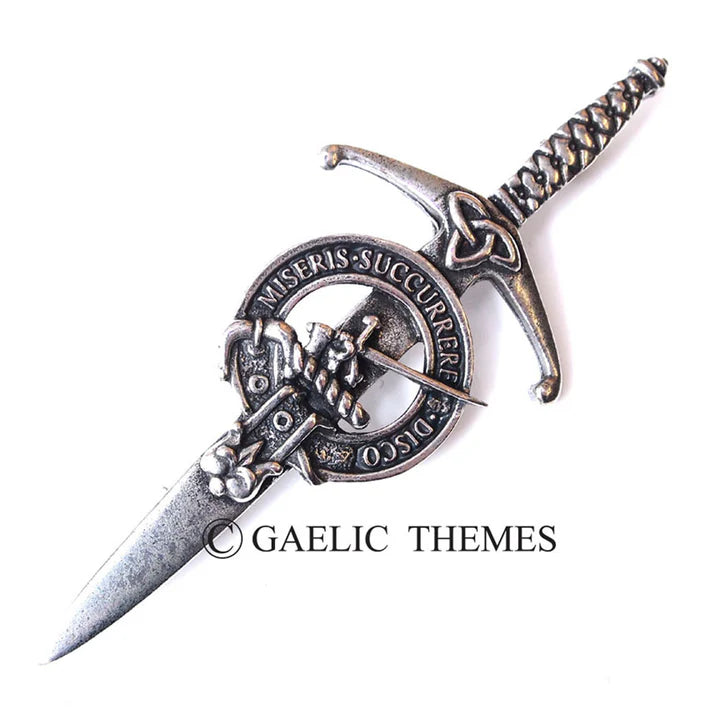 Scottish Family Name Clan Kilt Pin   Grant - MacThomas