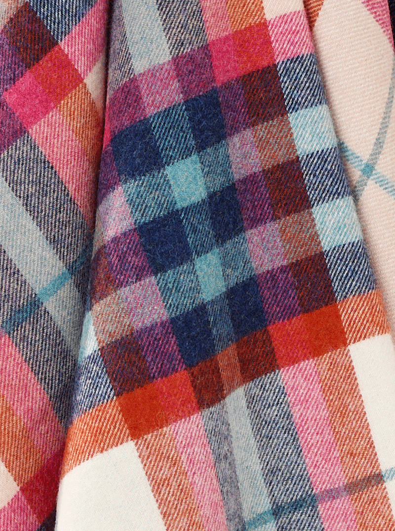 Falmouth Design Pure Wool Throw - Ivory & Red